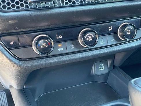 Used 2023 Honda HR-V Sport image 19