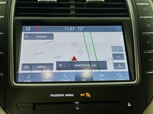 Used 2020 Lincoln Nautilus Reserve w/ Equipment Group 201A image 13