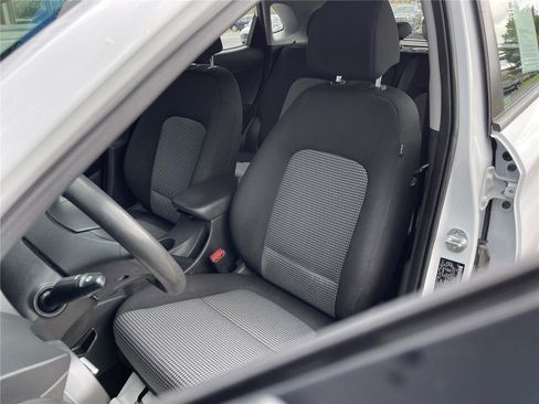 Used 2020 Hyundai Kona SE FWD image 12