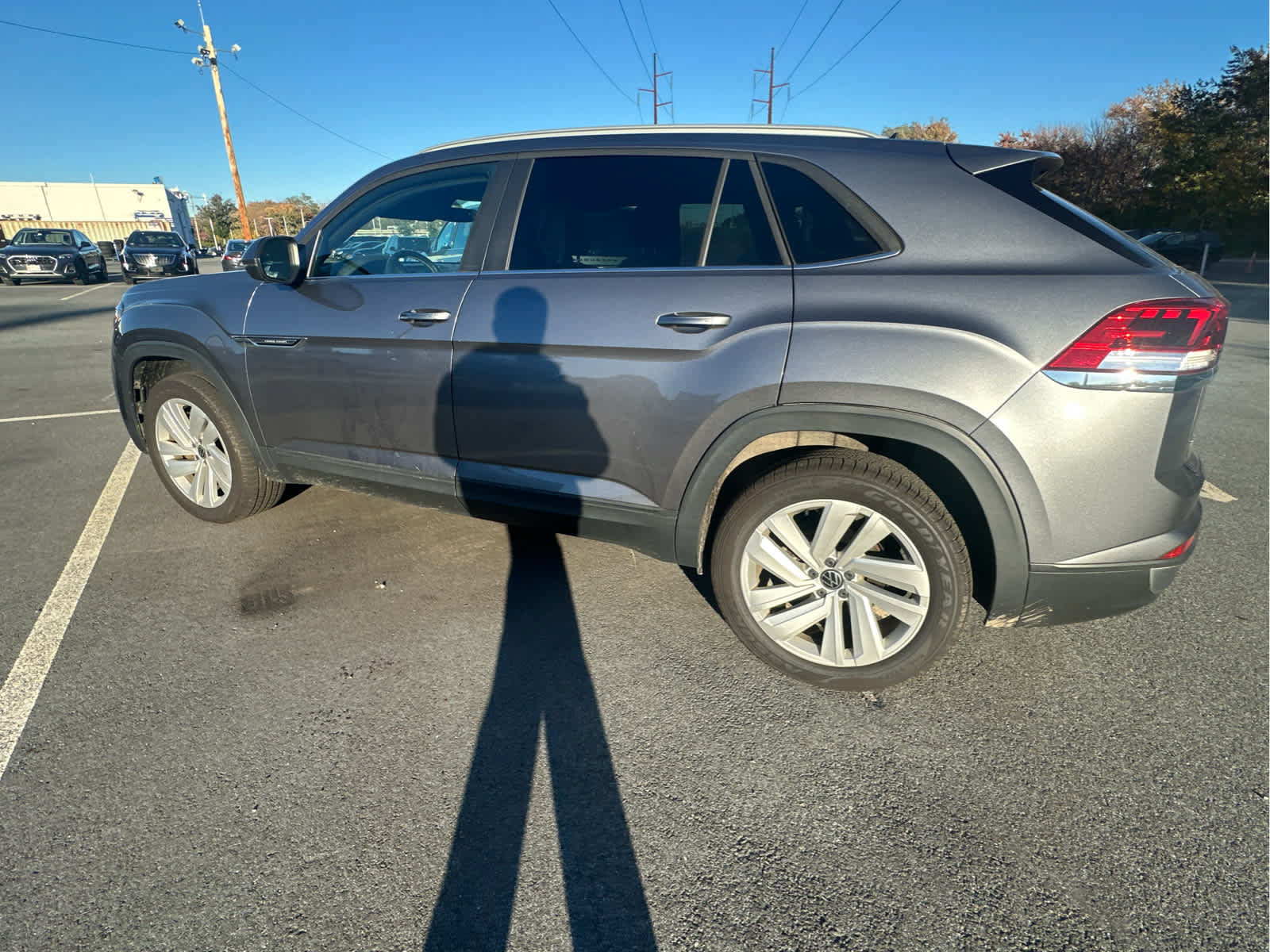 Used 2021 Volkswagen Atlas Cross Sport SE AWD/4WD image 6