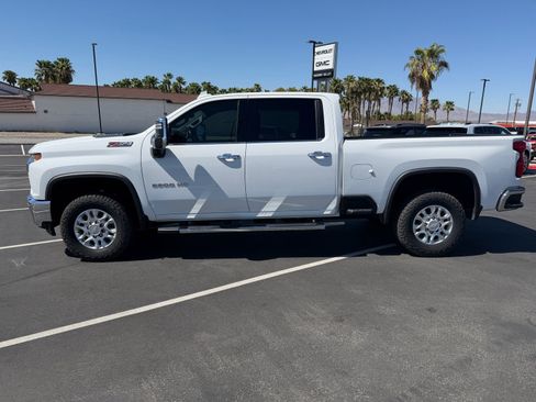 Used 2020 Chevrolet Silverado 2500 LTZ w/ LTZ Plus Package AWD/4WD image 6