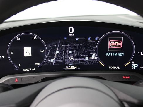 Used 2023 Porsche Taycan RWD image 14