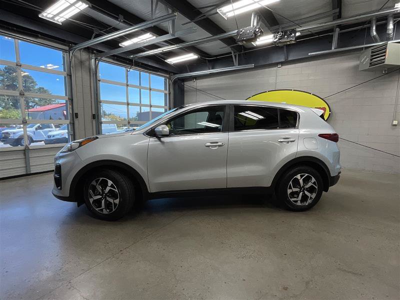 Used 2020 Kia Sportage LX FWD image 2