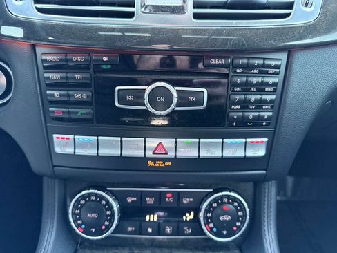 Used 2014 Mercedes-Benz CLS 550 4MATIC image 40