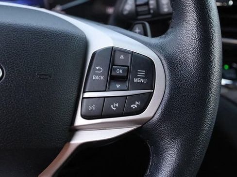 Used 2021 Ford Explorer Limited w/ Equipment Group 301A AWD/4WD image 15