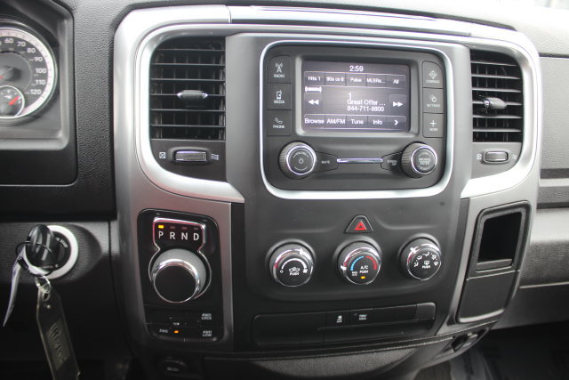 Used 2024 RAM 1500 Classic SLT AWD/4WD image 4