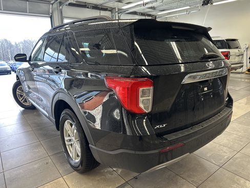 Used 2023 Ford Explorer XLT w/ Equipment Group 202A image 12