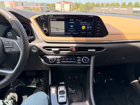 Used 2020 Hyundai Sonata Limited w/ Cargo Package FWD image 17
