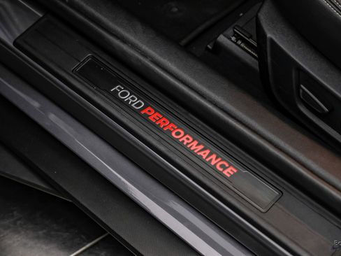 Used 2021 Ford Mustang Shelby GT500 w/ Technology Package image 54