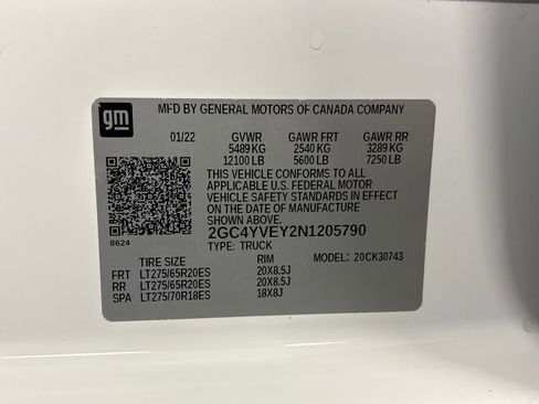 Used 2022 Chevrolet Silverado 3500 High Country w/ Safety Package II image 36