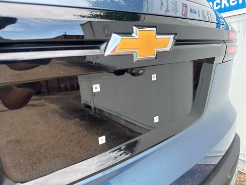 Used 2025 Chevrolet Traverse LT w/ Driver Confidence Package FWD image 20