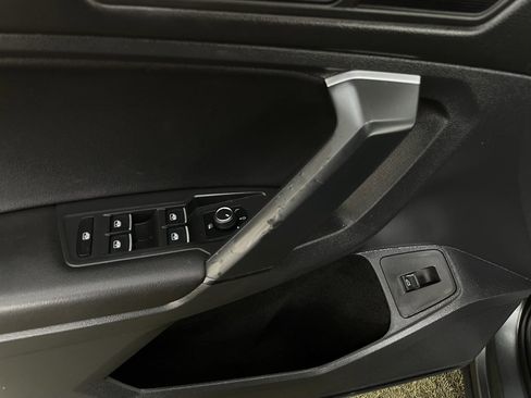 Used 2019 Volkswagen Tiguan SEL image 23