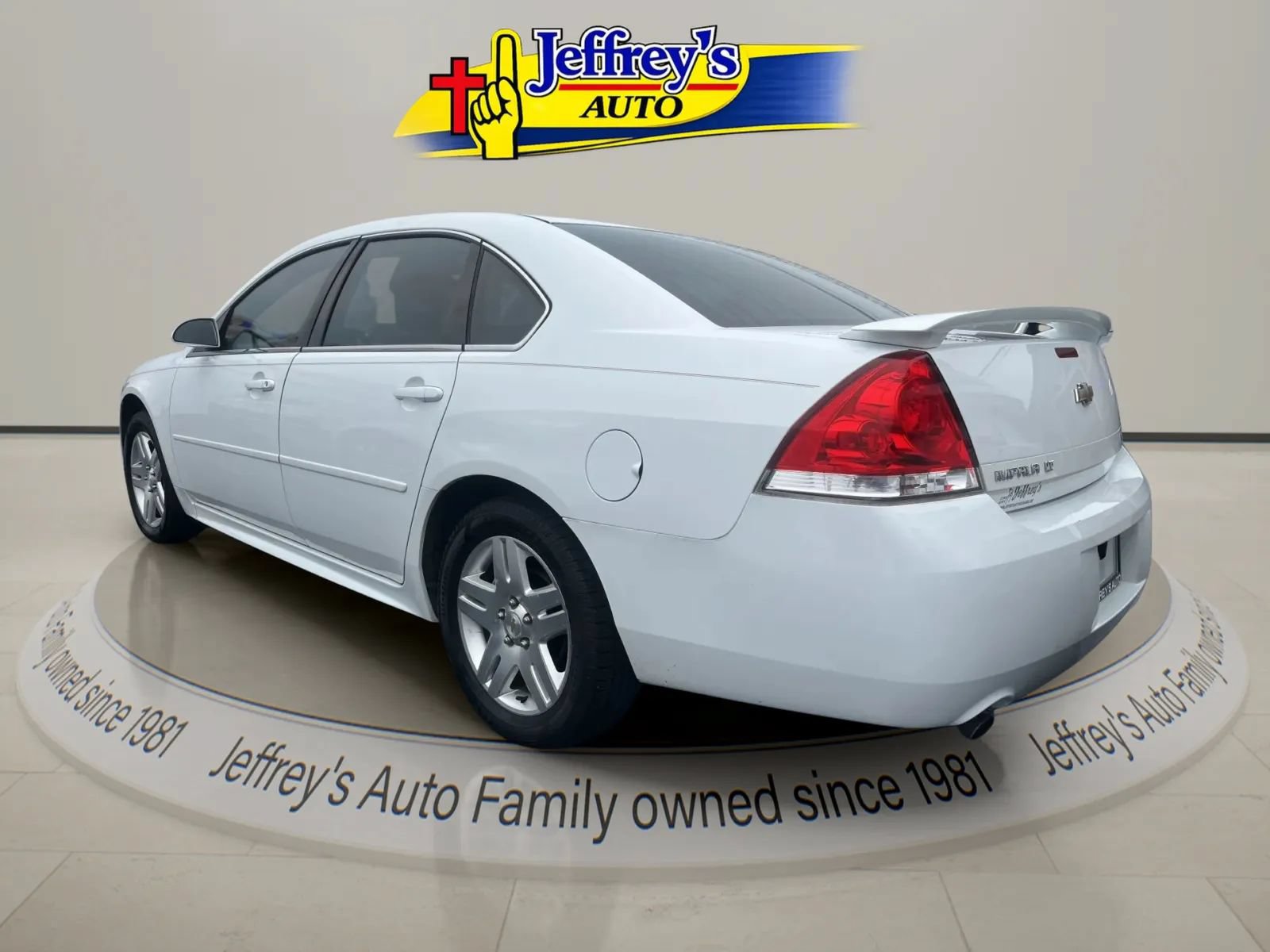 Used 2012 Chevrolet Impala LT FWD image 2