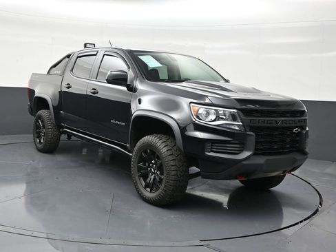 Used 2022 Chevrolet Colorado ZR2 w/ ZR2 Midnight Special Edition image 7