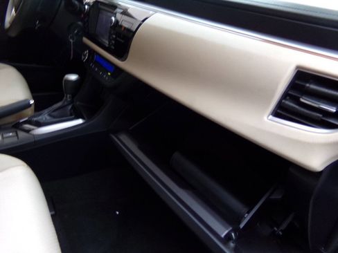 Used 2015 Toyota Corolla LE FWD image 49