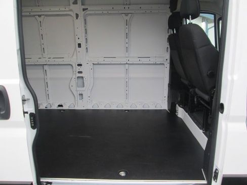 Used 2024 RAM ProMaster 2500 w/ Quick Order Package 22H SLT+ image 11