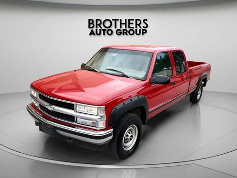 Used 1998 Chevrolet Silverado 3500 4x4 Crew Cab w/ Preferred Equipment Group 2 image 7