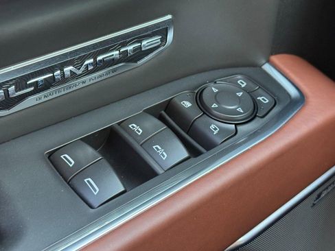 Used 2025 GMC Sierra 1500 Denali Ultimate image 24