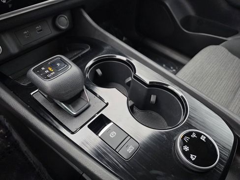 Used 2021 Nissan Rogue S image 15