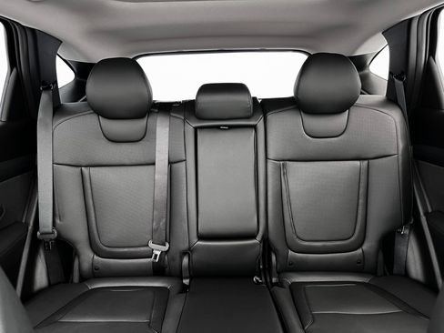 New 2026 Hyundai Tucson Limited AWD/4WD image 16