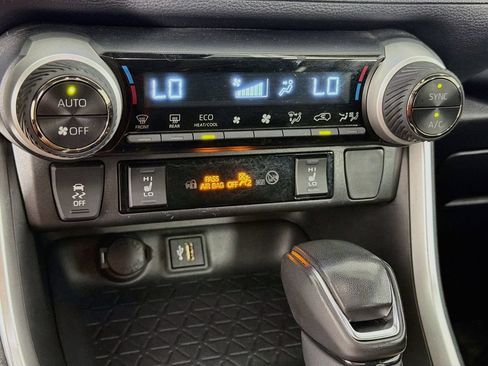Used 2023 Toyota RAV4 SE w/ Weather & Moonroof Package AWD/4WD image 19