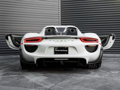 Used 2015 Porsche 918 Spyder AWD/4WD image 39