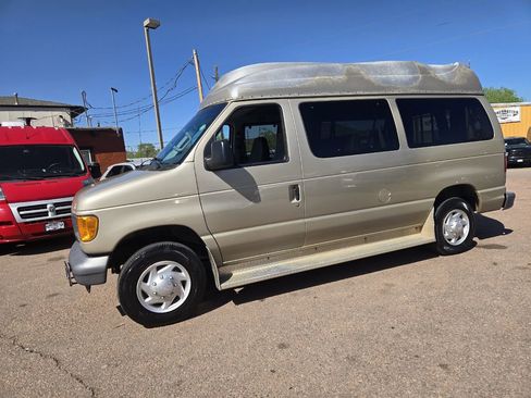 Used 2007 Ford E-350 and Econoline 350 XL RWD image 6