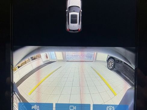 Certified 2025 Volvo XC40 B5 Core image 23