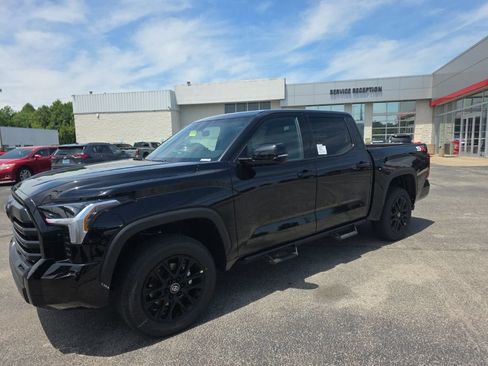 New 2026 Toyota Tundra SR5 AWD/4WD image 10
