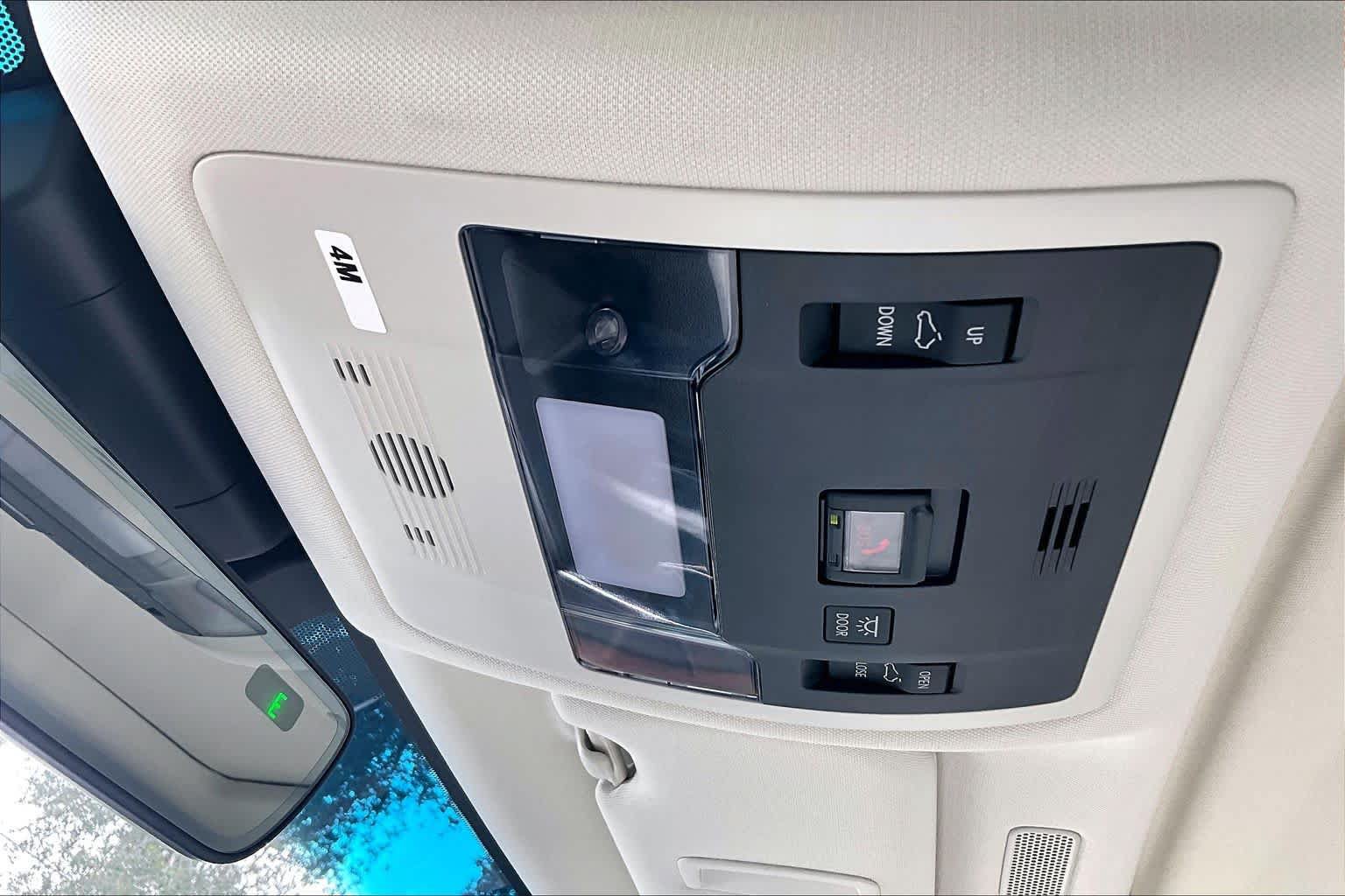 Used 2025 Lexus ES 350 w/ Premium Package FWD image 33