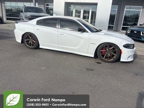 Used 2021 Dodge Charger R/T w/ Blacktop Package image 4