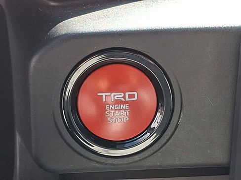 Used 2024 Toyota Tacoma TRD Off-Road image 27