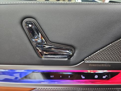 New 2025 BMW 760i xDrive image 30