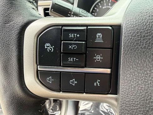 Used 2022 Ford Expedition XLT AWD/4WD image 14