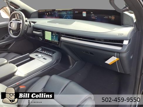 New 2025 Lincoln Navigator Reserve w/ Jet Appearance Package image 12