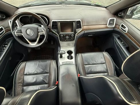Used 2014 Jeep Grand Cherokee Overland image 24