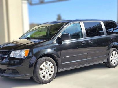 Used 2016 Dodge Grand Caravan SE w/ Quick Order Package 29E SE