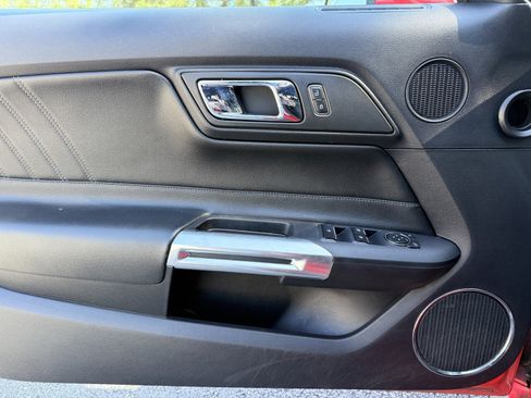 Used 2015 Ford Mustang GT Premium image 40