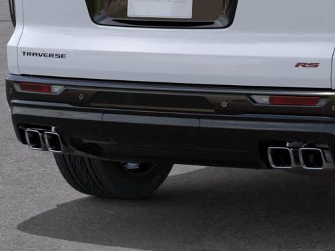 New 2027 Chevrolet Traverse RS w/ LPO, Floor Liner Package FWD image 14