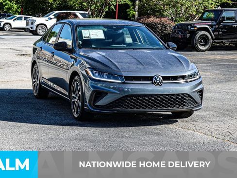 Used 2025 Volkswagen Jetta Sport FWD image 4