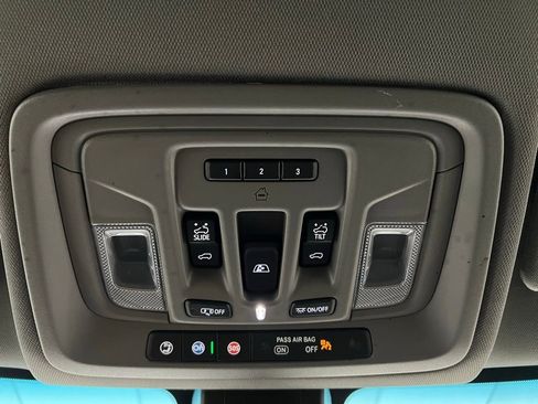 Used 2020 GMC Sierra 3500 Denali w/ Denali Ultimate Package image 43