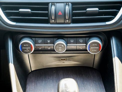 Used 2017 Alfa Romeo Giulia Ti w/ TI Lusso Package image 45