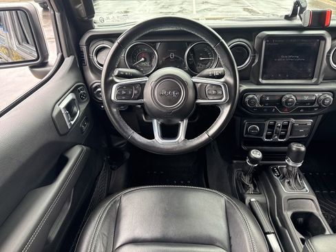 Used 2022 Jeep Wrangler Unlimited Sahara image 6