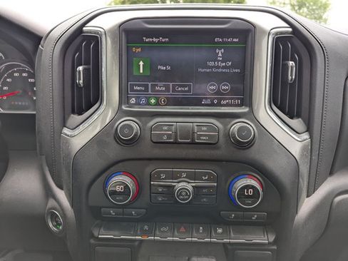 Used 2020 Chevrolet Silverado 1500 LT w/ Texas Edition AWD/4WD image 14