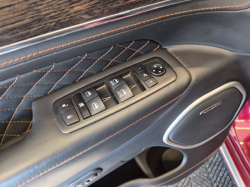 Used 2020 Jeep Grand Cherokee Summit AWD/4WD image 15