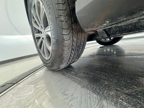Certified 2026 Mercedes-Benz GLC 300 image 12