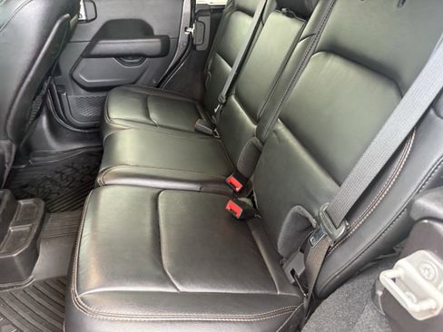 Used 2021 Jeep Wrangler Unlimited Rubicon w/ Trailer Tow Package AWD/4WD image 9