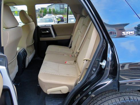 Used 2015 Toyota 4Runner SR5 image 14