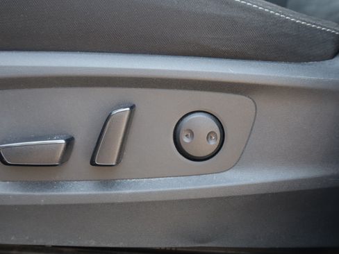 Used 2024 Nissan Pathfinder SV FWD image 26