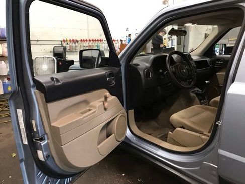 Used 2013 Jeep Patriot Sport FWD image 13